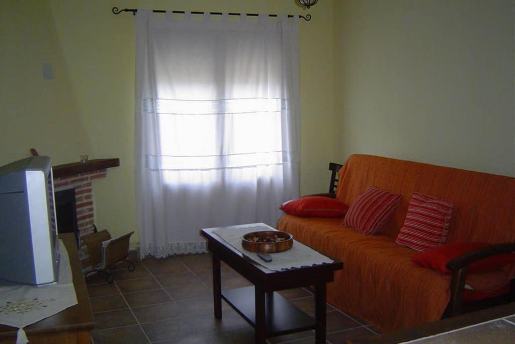 Apartamento Las Eras Hontanares  Εξωτερικό φωτογραφία